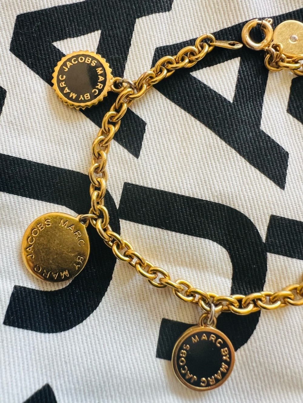 Marc by Marc Jacobs Gold-Tone Logo Disc Charm Bracelet RETAILS $159 SOLD OUT! - Picture 4 of 8